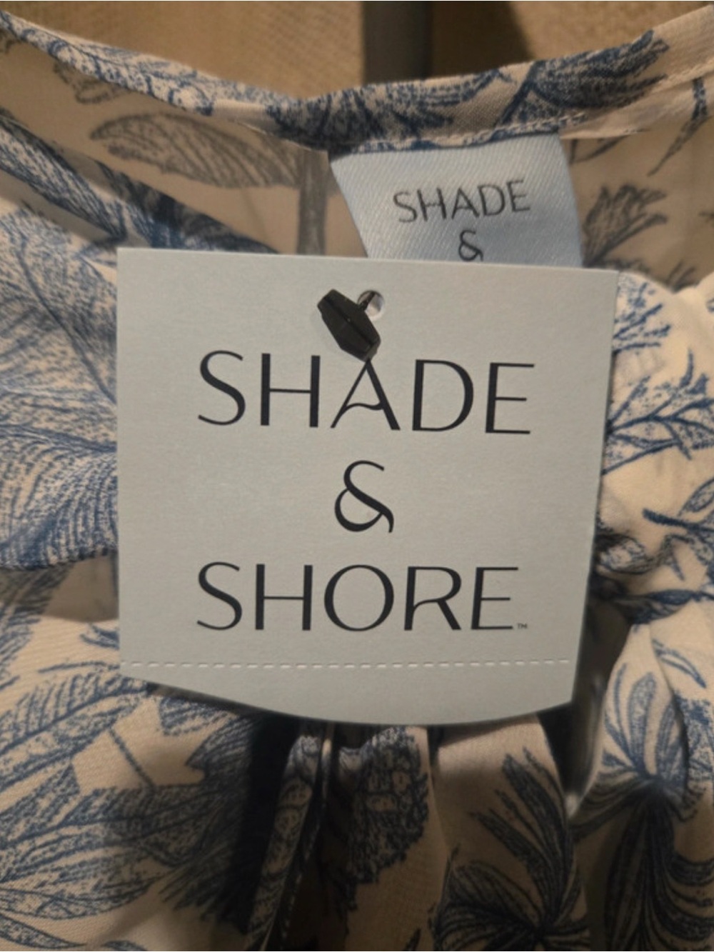 Shade & Shore White and Light Blue Toile Tie-Front Cover Up - L - Picture 4 of 6